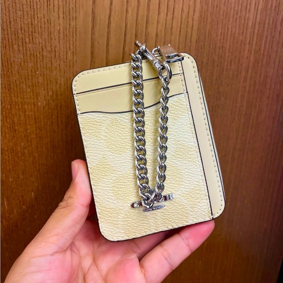 Coach Zip Card Case In Signature Canvas # CW883 - Picture 1 of 6
